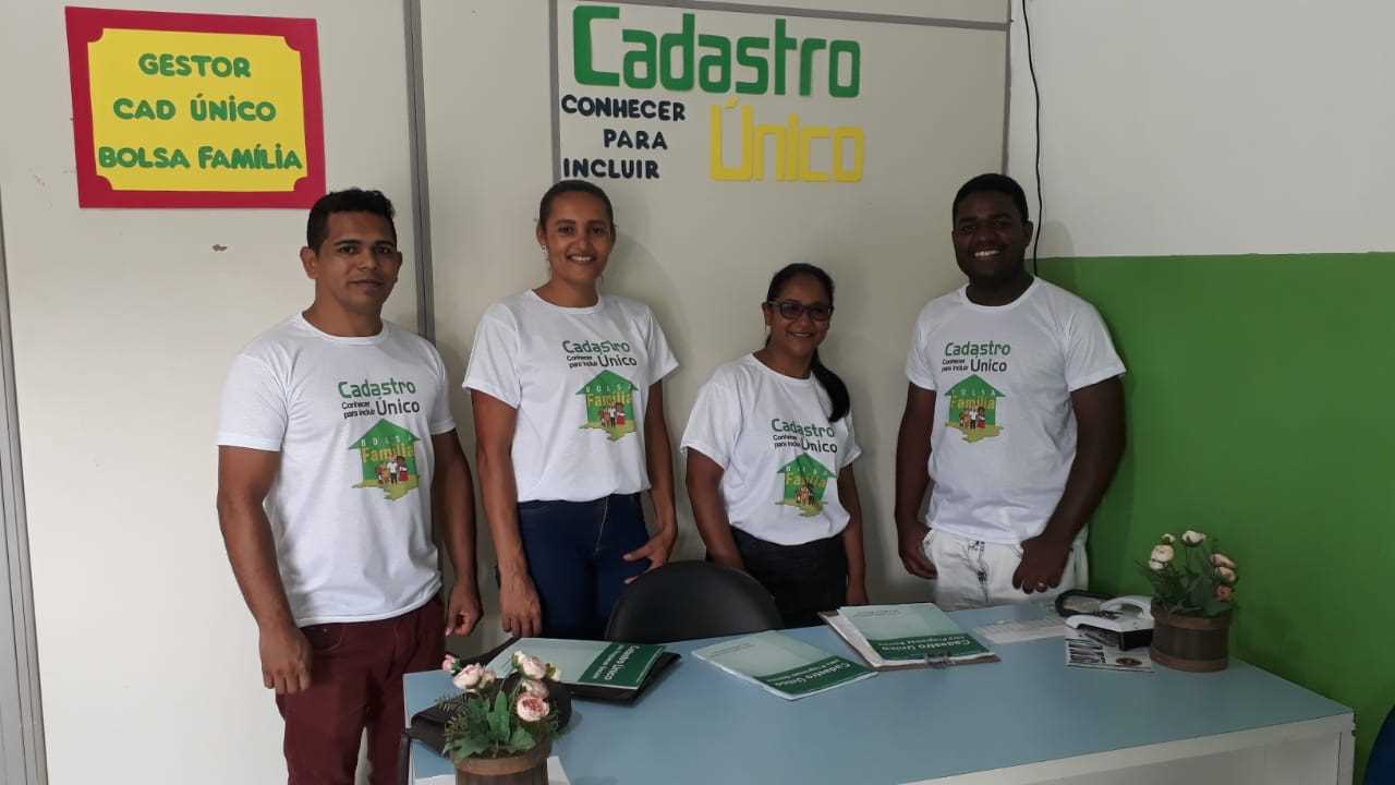 Equipe da Secretaria de Assistência Social realiza visitas a beneficiários do Programa Bolsa Família